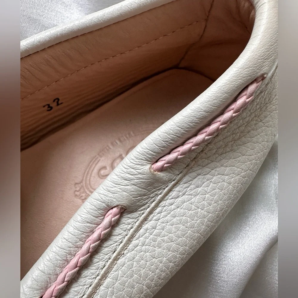 TOD’s Elegant White and Pink Women's Loafers